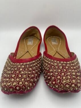 Vanshika Ahuja Red Embellished Jutti Flats Women's Size 7.5 or 8